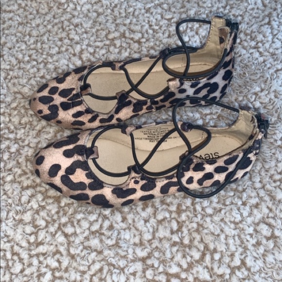 Girls Leopard print lace-up ballet flats - Picture 2 of 5